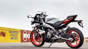 బైక్ కాదు ఇది ఒక ఎమోషన్.. యూరప్ ఖండాన్ని శాసిస్తున్న  మేడ్ ఇన్ ఇండియా బైక్