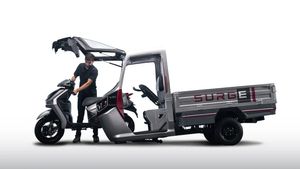 ప్రపంచంలోనే ఫస్ట్ టైం.. ఆటోగా మారిపోయే స్కూటర్ వచ్చేసింది.. ఇది నిజంగా ఇంజనీరింగ్ అద్భుతం భయ్యా