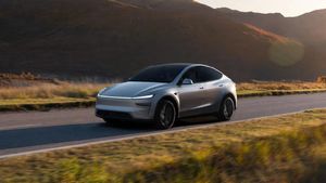 6 సీట్లు.. ఆల్ వీల్ డ్రైవ్.. 681 కిమీ రేంజ్.. టెస్లా కొత్త కారు ఫీచర్లు వింటే మైండ్ బ్లాక్ అవ్వాల్సిందే 