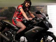 कार और बाइकः इस साल का खिताब