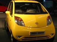 अ‍मेरिका में चार गुनी महंगी बिकेगी टाटा नैनो