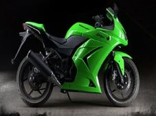 बजाज ने लांच किया नयी कावासाकी निन्‍जा 650 आर बाईक