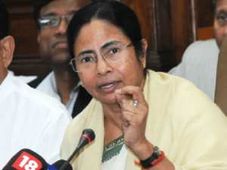 ममता बनर्जी ने सिंगुर मामले पर सुप्रिम कोर्ट के फैसले का किया स्‍वागत