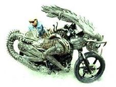 स्‍क्रैप मटेरियल से बनायी शानदार घोस्‍ट राईडर बाइक