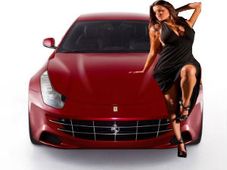 फेरारी ने पेश की सुपर हैचबैक एफएफ, कीमत 3.42 करोड़