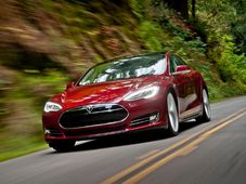 टेस्‍ला ने पेश किया शानदार एस इलेक्ट्रिक सिडान कार