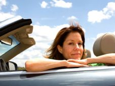 फोर्ड की यह कार ट्रैफिक में भी चलेगी अपने आप