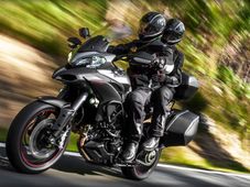 डुकाटी ने पेश किया शानदार स्‍पोर्ट बाइक ग्रांटूरिज्‍मो