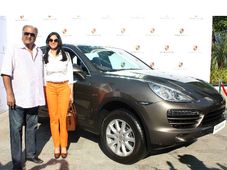 श्रीदेवी ने दिया 65 लाख रुपये का तोहफा