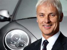 इस बड़ी कार कंपनी के सीईओ के खिलाफ गिरफ्तारी का वारंट