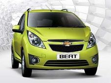 कारों और बाइकों की रफ्तार थमीं