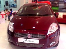 फिएट ने पूणे में शुरू किया शोरुम