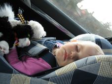 बंद कार में बच्‍चो को छोड़ना होगा घातक