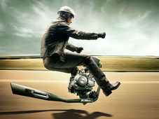 बजाज की रफ्तार धीमीं, बिक्री में 9 प्रतिशत की गिरावट