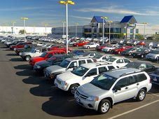 पुरानी कारों की खरीदारी पर लोगों की नजर