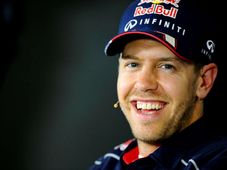 इंडियन ग्रां प्री : रेड बुल के विटेल ने मारी फिर बाजी