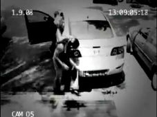 वीडियो: कोक के खाली कैन से कैसे चुरायें कार