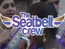 निराले अंदाज में जानिये सीट बेल्ट पहनने के फायदे