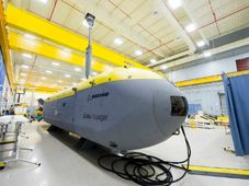 51 फीट लंबा पानी के नीचे चलने वाला बोइंग का यह 'स्‍पेशल' जहाज अमरीकी समुद्री सेना को देगा नई ताकत 