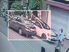 VIDEO : दिल्ली के जनकपुरी में एक कार से तीन हिट एंड रन, सामने आया CCTV फुटेज