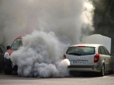 अगर करवाना है अपने वाहन का इंश्योरेंस तो पहले बनवाएं प्रदूषण प्रमाणपत्र