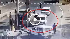 ये सीन किसी फिल्मी नाटक से कम नहीं - देखें विडियो