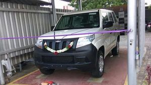 अपकमिंग महिंद्रा TUV300 प्लस की कीमतों का एलान