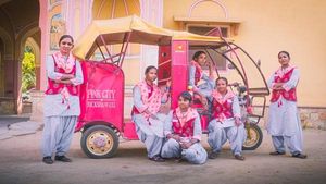 जानिए कैसे, जयपुर में गरीब महिलाओं के लिए वरदान साबित हो रहा है ई-रिक्शा