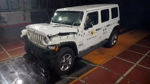 नई जीप रैंग्लर NCAP क्रैश टेस्ट में निकला फिसड्डी; जानिये कितनी रेटिंग मिली