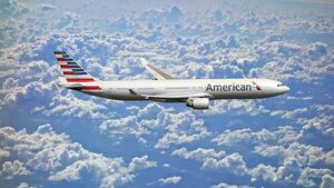 क्या होता है जब हवाई जहाज पर गिरती है बिजली, जानिए यहां