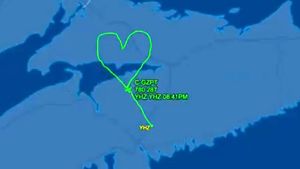 पायलट ने सफ़र के दौरान आसमान में बनाया दिल, जाने क्यों किया ऐसा