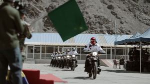 Indian Army Bike Expedition Video: भारतीय सैनिकों ने चीन की सीमा के नजदीक चलाई बाइक, देखें वीडियो