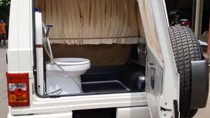 Mahindra Bolero Fitted With Toilet Seat: महिंद्रा बोलेरो में लगा दिया टायलेट, जानें कितना आया खर्च