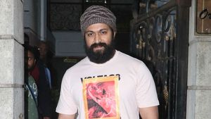 KGF Star Yash Car Collection: केजीएफ स्टार यश के पास है इन शानदार कारों का कलेक्शन, देखें