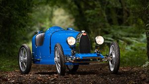 Bugatti Baby 2 Electric Car: बुगाटी ने बच्चों के लिए बनाई 26 लाख की इलेक्ट्रिक कार, देखें