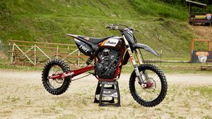 Indian FTR750 Modification: इंडियन एफटीआर750 को बनाया हिल क्लाइंबर बाइक, जानें कैसे