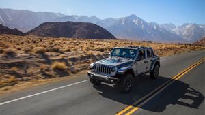Jeep Wrangler 4xe Hybrid Officially Revealed: जीप रैंगलर 4xe हाइब्रिड का खुलासा, अगले साल लॉन्च