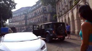 लेम्बोर्गिनी ड्राइवर ने महिंद्रा थार देखने के लिए रोकी कार, फैन ने किया ट्वीट