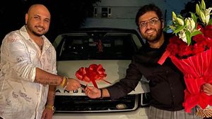 Singer B Praak Buys Rage Rover: सिंगर बी प्राक ने खरीदी शानदार रेंज रोवर एसयूवी, देखें तस्वीरें