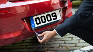 Registration Number Worth Rs 10.10 Lakh: दिल्ली मे रजिस्ट्रेशन नंबर 10.10 लाख रुपये में हुई नीलाम