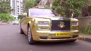 सोने की रोल्स रॉयस से डीसी अवंती तक, केरल के इस बिजनेसमैन ने दिखाया अपनी कारों का जखीरा