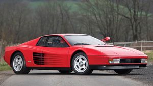 Diego Maradona And His Cars: कारों से लेकर आर्मी टैंक तक के शौकीन थे डिएगो माराडोना, जानें