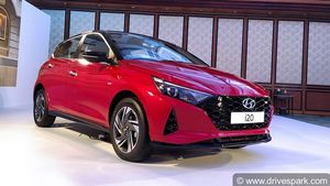 New Hyundai i20 First Look Review: नई हुंडई आई20 में क्या है नया, जानें