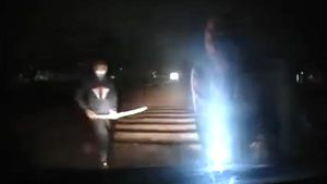 Car Robbery Attempt Failed: ड्राइवर की सूझ-बूझ से लुटने से बची कार, देखें हैरान कर देने वाला वीडियो