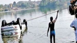 Man Died Following Google Maps: गूगल मैप को फाॅलो करते हुए डैम में गिरी कार, ड्राइवर की गई जान