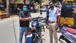 Police Fine 3,000 RE Owners: पुलिस ने 3,000 रॉयल एनफील्ड बाइक्स पर लगाया जुर्माना, जानें वजह