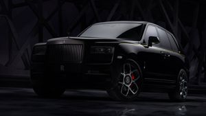 Ambani’s New Cullinan Black Badge: अंबानी परिवार ने खरीदी नई रोल्स रॉयस कलिनन ब्लैक बैज, देखें