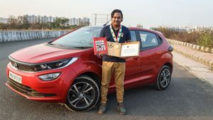 Tata Altroz Booked For Creating Record: टाटा अल्ट्रोज बनी एक दिन में सबसे ज्यादा चलने वाली कार