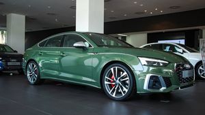 2021 Audi S5 Sportback Reaches Dealership: नई ऑडी एस5 स्पोर्टबैक पहुंची डीलरशिप, जल्द शुरू होगी डिलीवरी
