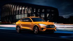 Ford Mustang Best Selling Sports Car: फोर्ड मस्टैंग बनी दुनिया की सबसे ज्यादा बिकने वाली स्पोर्ट्स कार
